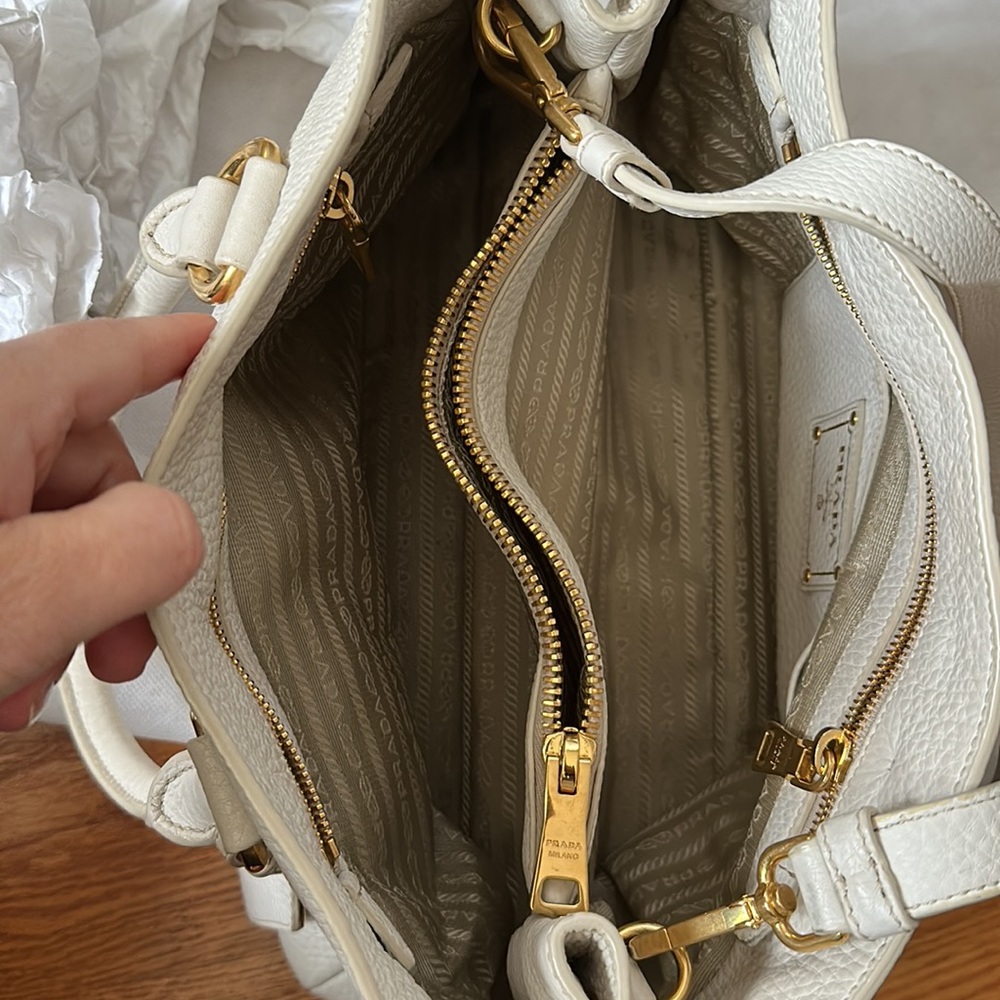 Prada authentic leather double bag  , gently used excellent condition 13*9*7 - Picture 8 of 8